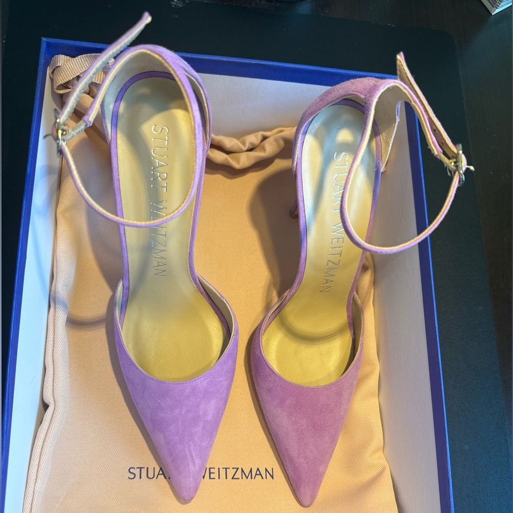 Stunning Stuart Weitzman Lilac Suede Strapped Pumps